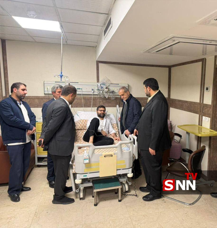 عیادت پزشکیان از سقاب اصفهانی 