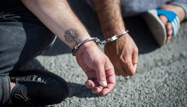 جیب بری در مترو و بازار؛ دو متهم دستگیر شدند