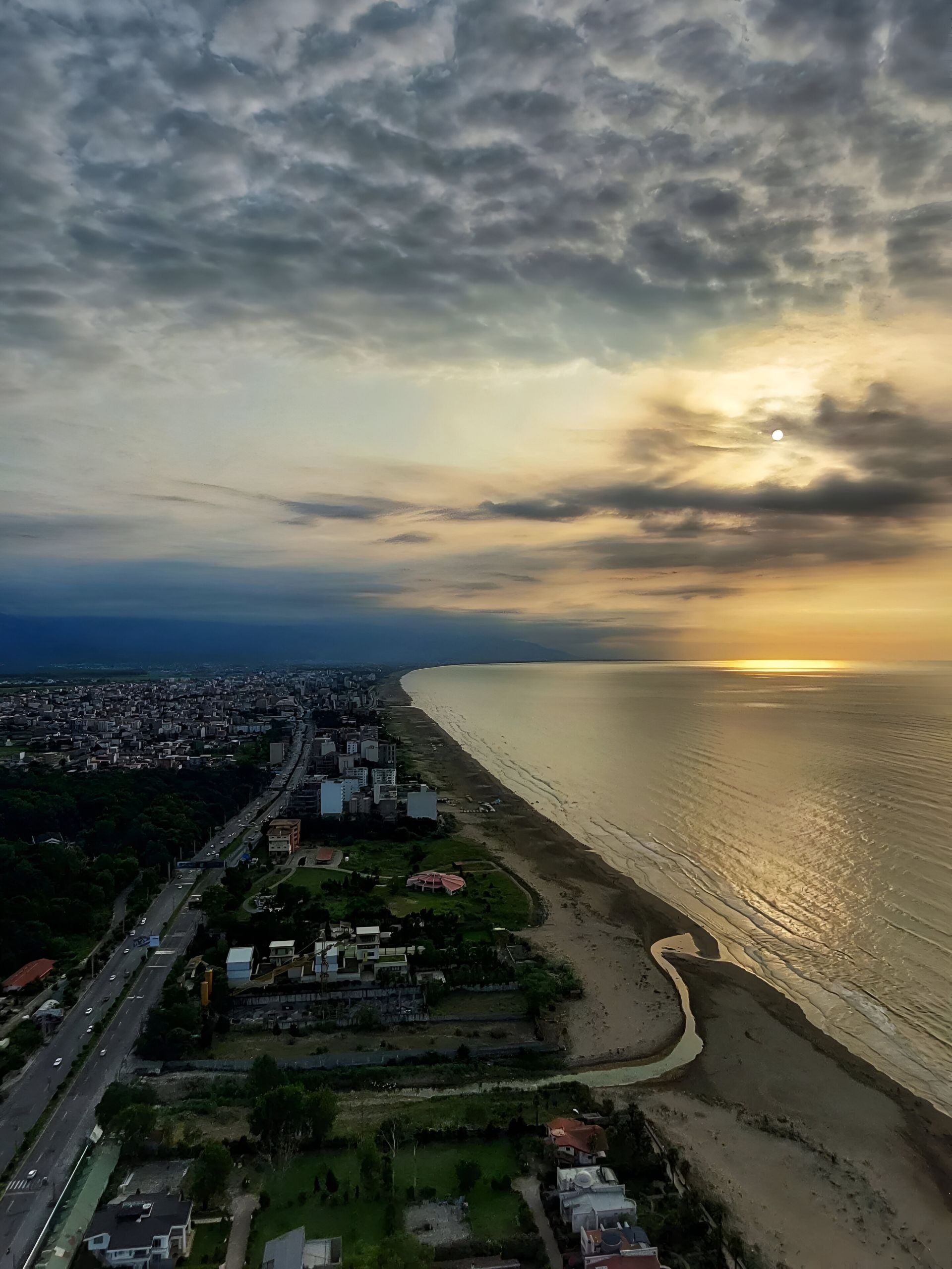 دورنمایی از شهرستان نور در استان مازندران