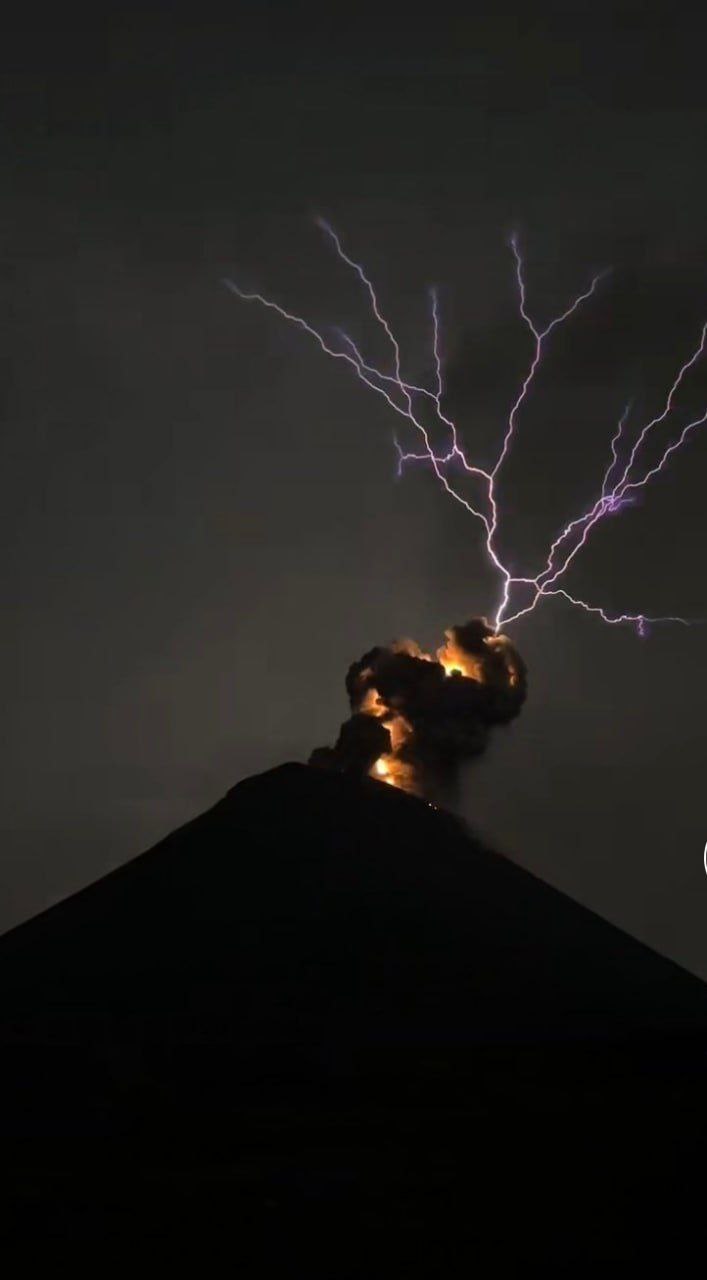 تصاویری از فوران آتشفشان در گواتمالا