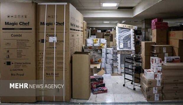 شناسایی انبار بزرگ کولرهای قاچاق در هرمزگان