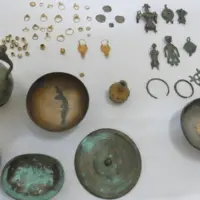 کشف گنجینه طلایی اشیای عتیقه در قشم