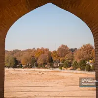 پاییز هزار رنگ اصفهان با زاینده رودی در حسرت آب
