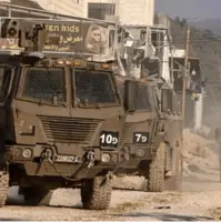 یورش بیش از ۱۰ تانک و نفربر اسرائیلی به جنوب سوریه