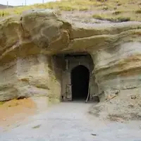 گردشگری/معبد قدمگاه آذرشهر؛ از نیایشگاه میترایی تا زیارتگاه اسلامی