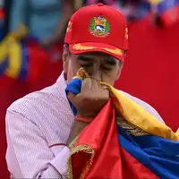 مادورو: ۲۰۰ هزار سرباز داریم که آمادهٔ جنگ هستند