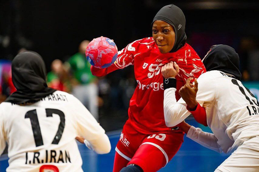 بیست و هفتمین دوره مسابقات هندبال زنان قهرمانی جهان