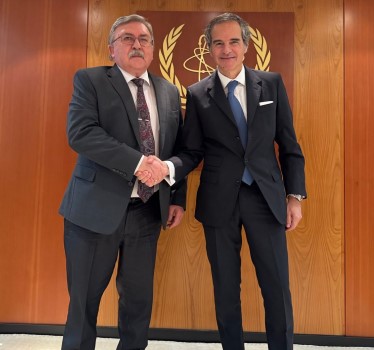 اولیانوف: با گروسی درباره تحولات موضوع هستهای ایران گفتوگو کردم