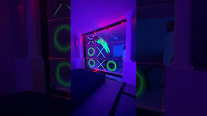 پارکور بازی؛ مسابقه با نورهای جادویی