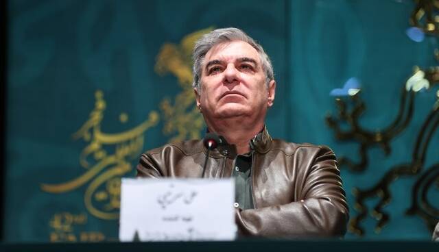 چرا هر چه می‌شود، در سینما را می‌بندید؟