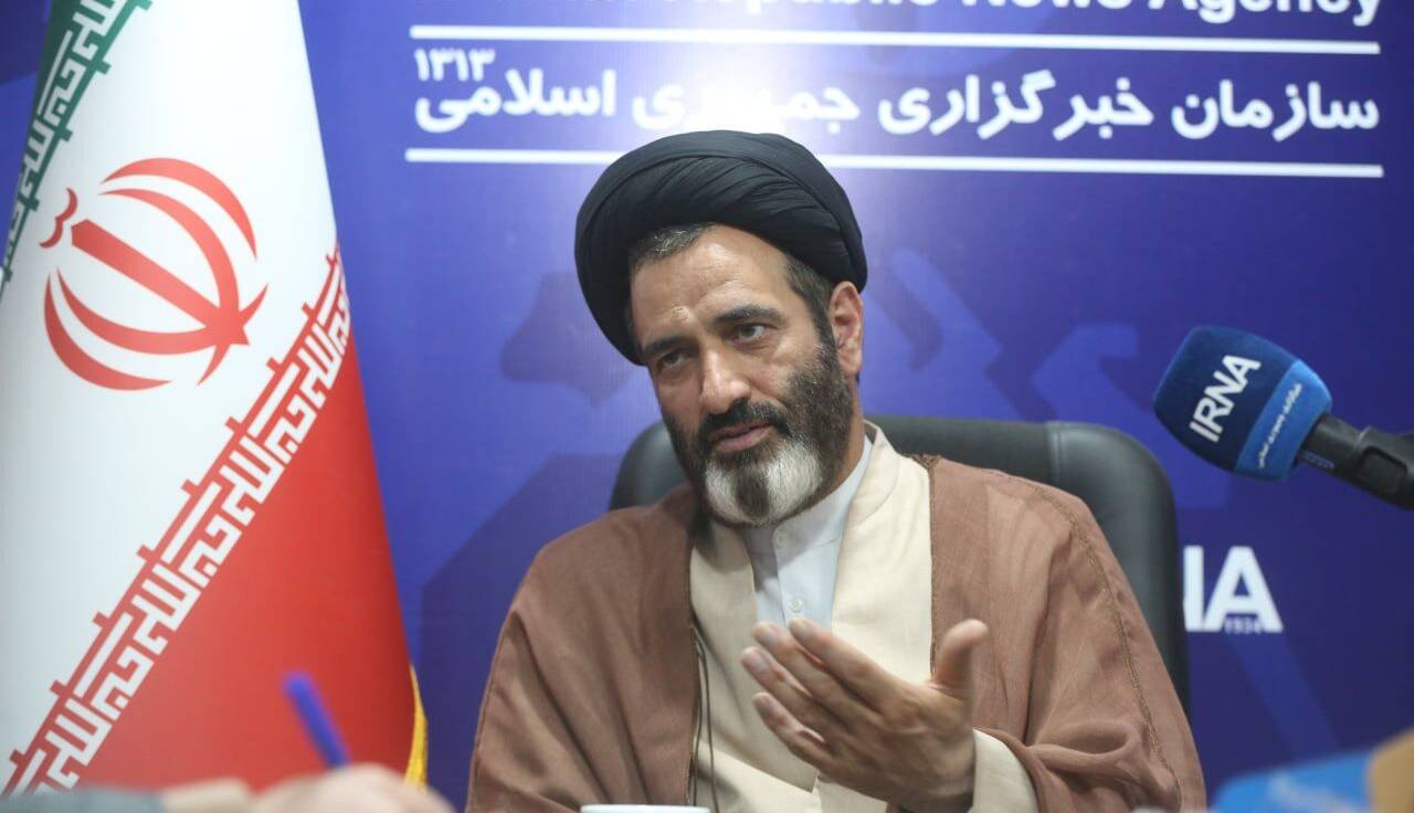 نماینده مجلس: ایران‌خودرو هفته آینده از خودروی هیبریدی جدید رونمایی می‌کند