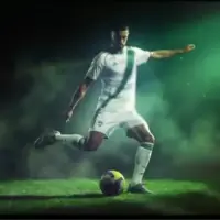 قهرمان آسیا با جنگجوی ترک تمدید کرد