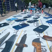 تصاویری از کشف اقلام مسروقه و سلاح های سرد و گرم توسط پلیس