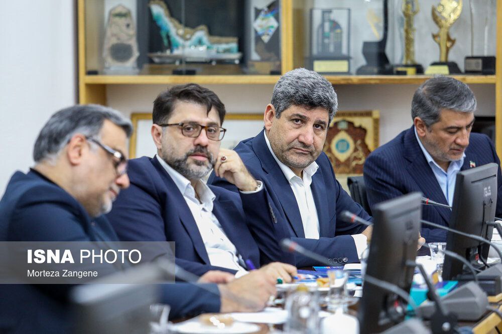 جلسه شورای جهاد دانشگاهی با حضور معاون اول رئیس جمهور