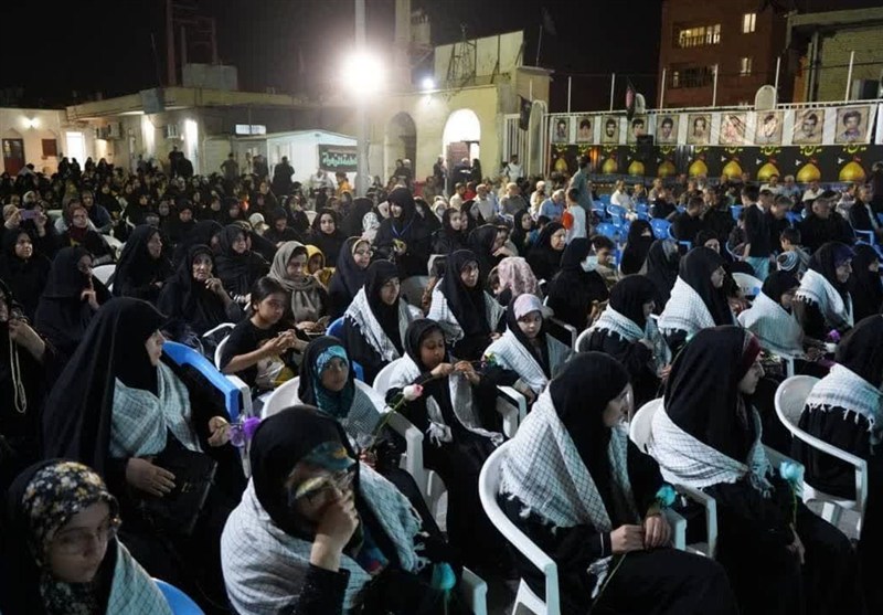 تجلیل از مادران و همسران شهدا در بوشهر