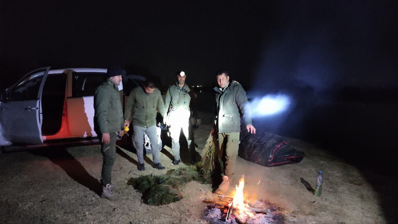 جمعآوری ادوات صید غیرمجاز از رودخانه زرینهرود در میاندوآب