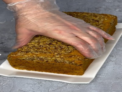 کیک گردویی و خانگی برای عصر پاییزی