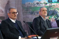 رئیس جمهور: تا زمانی که نگاه ما به خارج است چیزی درست نخواهد شد