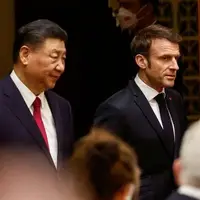 درخواست متقابل شی و مکرون از یکدیگر