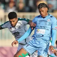 تساوی بدون گل چادرملو و ذوب‌آهن در نیمه اول