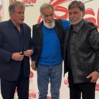 ادای احترام سعید سهیلی به مرتضی عقیلی با بوسیدن دستش