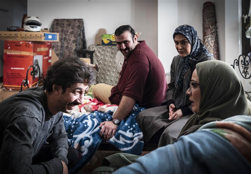 چهره ها/ عکس تازه و هنری بازیگر سریال پایتخت لب دریا