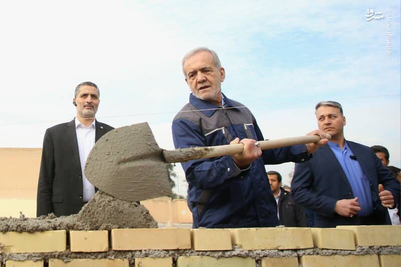 پزشکیان: حالا رئیس جمهور شدیم نمیگذارند وگرنه باز هم میرفتیم و کارگری میکردیم