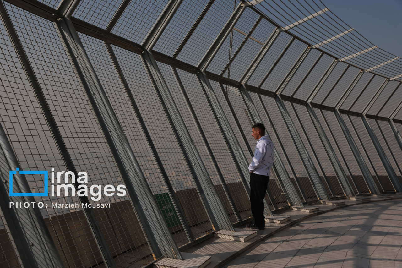 هوای تهران برای گروههای حساس ناسالم است