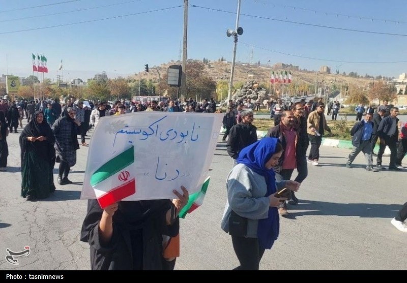 اعتراض دانشجویان یاسوج به سدسازیهای ماندگان و خرسان 3