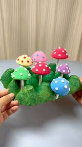 کاردستی قارچ‌های رنگارنگ 