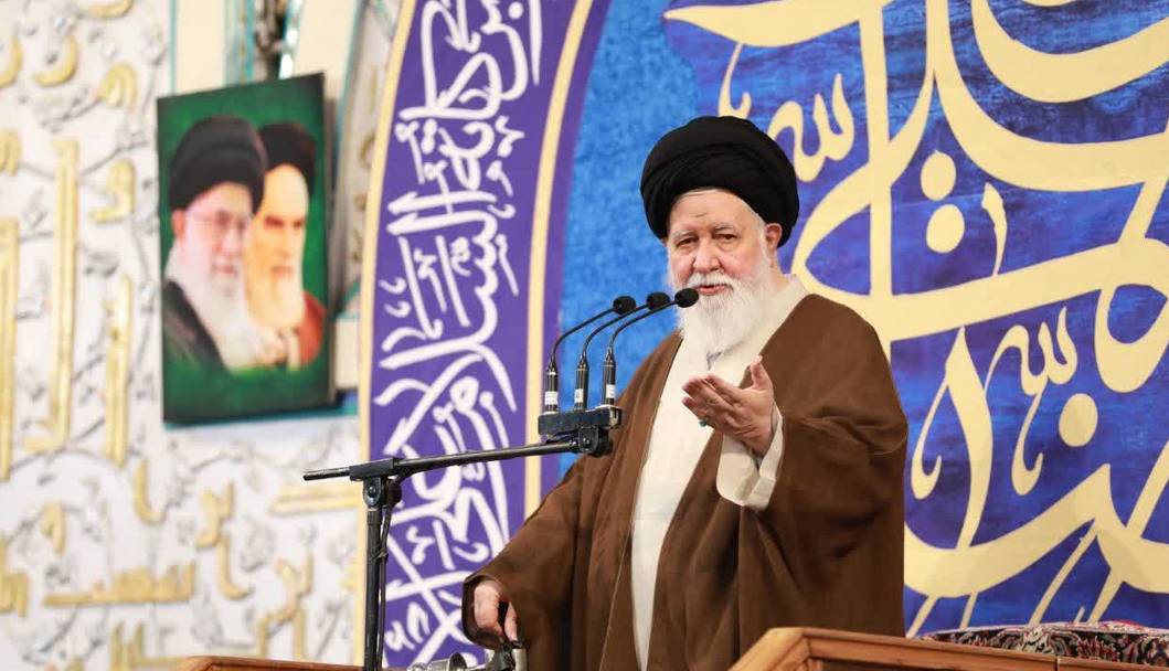 امامجمعه مشهد: سوءاستفادهگرِ سایه جنگ، ستون پنجم آمریکاست