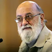 چمران: ساخت دو رام قطار کافی نیست