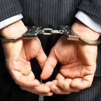 دستبند پلیس بر دستان کلاهبردار ۵۵۰ میلیارد تومانی در هرمزگان