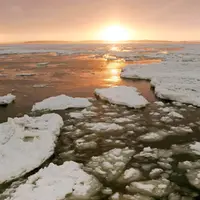 برف دریا رو سفید پوش کرد!