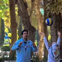 یک روز پاییزی در بوستان آزادی شیراز