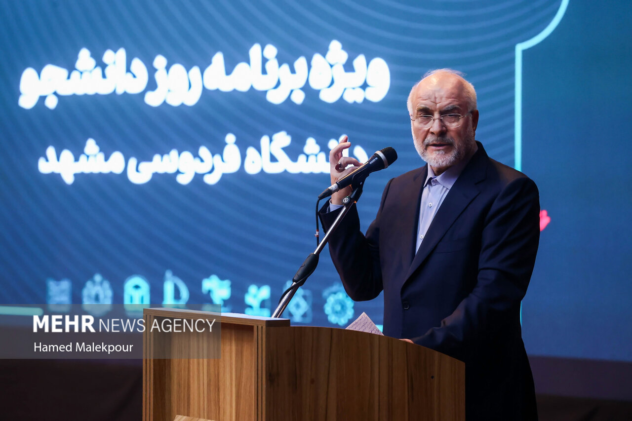 عکس/ مراسم بزرگداشت روز دانشجو در دانشگاه فردوسی مشهد با حضور رئیس مجلس