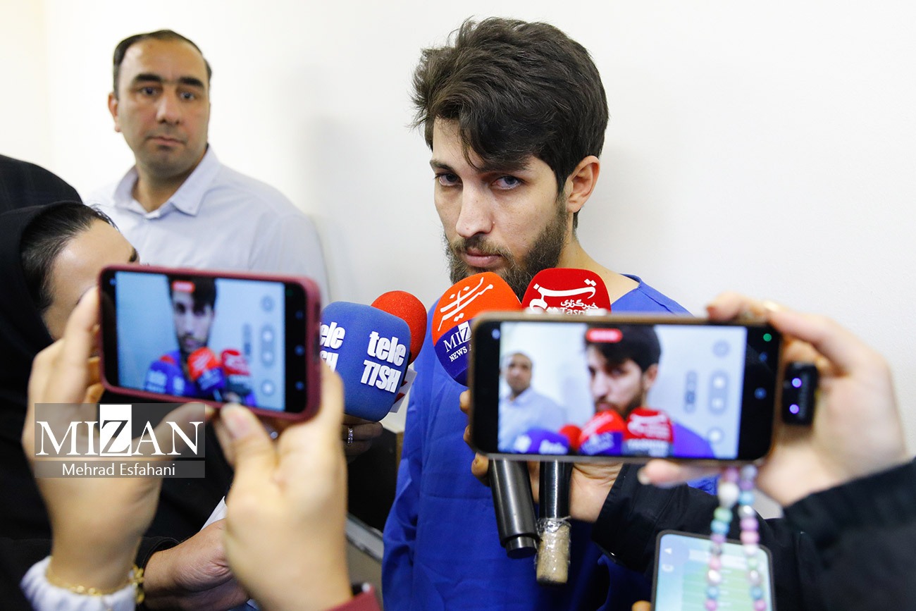 عکس/دستگیری کلاهبردار مامورنما در تاکسیهای اینترنتی