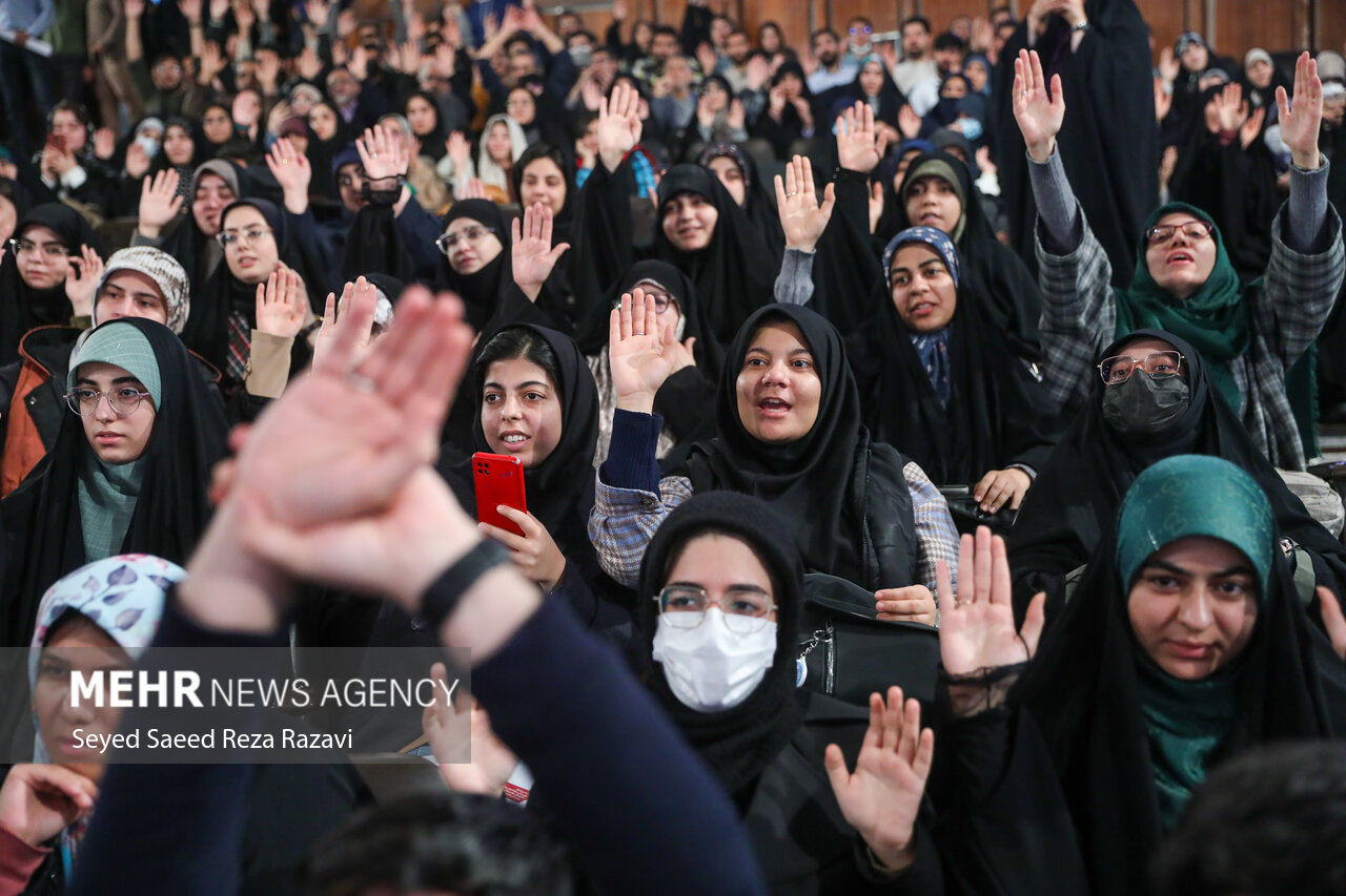 مراسم گرامیداشت روز دانشجو در دانشگاه تهران