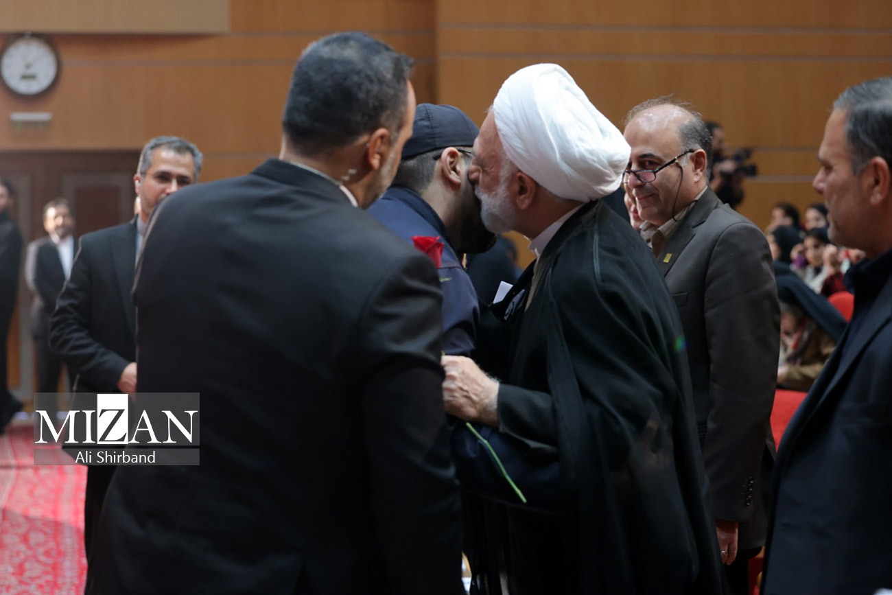 عکس/ دیدار رئیس قوه قضاییه با دانشجویان دانشگاه زنجان