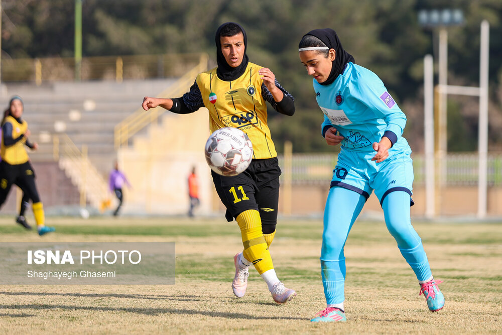 هفته نهم لیگ برتر فوتبال بانوان ایران؛ سپاهان اصفهان - خاتون بم