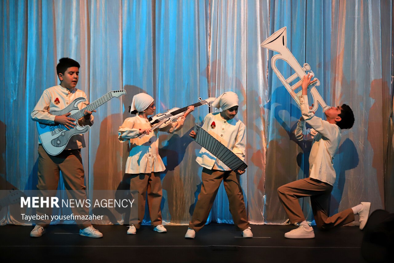 اجرای نمایش «پینوکیو» در جشنواره بین‌المللی تئاتر کودک‌ و نوجوان همدان