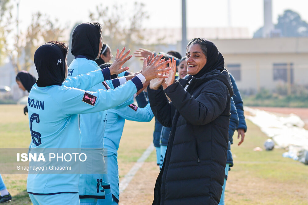 هفته نهم لیگ برتر فوتبال بانوان ایران؛ سپاهان اصفهان - خاتون بم