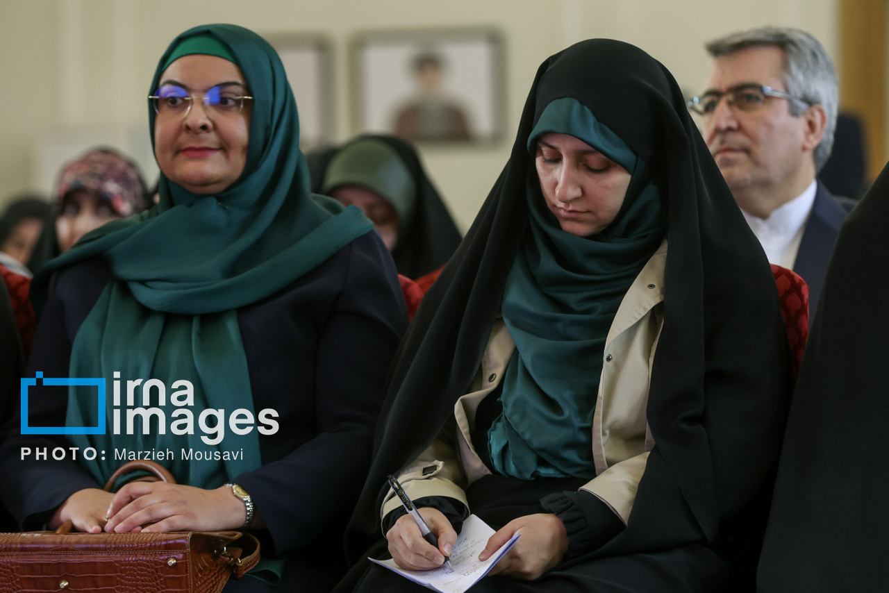 عکس/ مراسم میلاد حضرت فاطمه (س) در وزارت خارجه