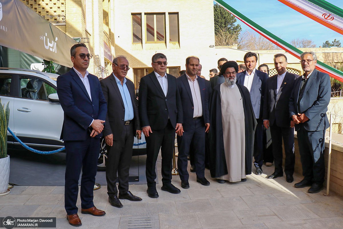 بازدید سفیر ازبکستان در ایران از بیت تاریخی امام در خمین