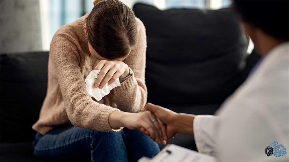 غمگین شدن بهخاطر فشار اجتماعی برای شادبودن