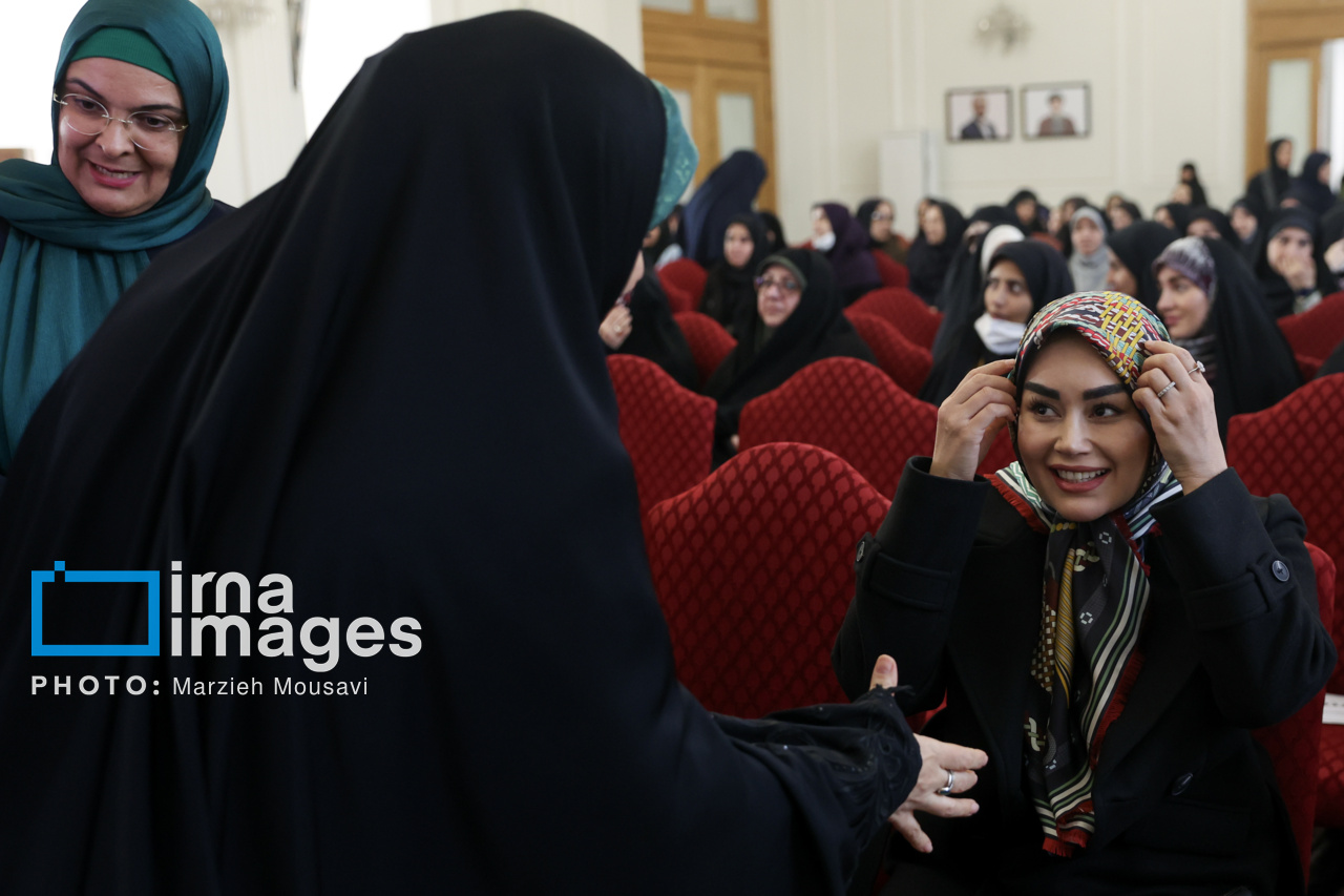 عکس/ مراسم میلاد حضرت فاطمه (س) در وزارت خارجه