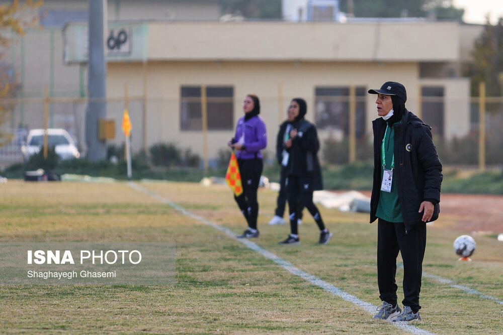 هفته نهم لیگ برتر فوتبال بانوان ایران؛ سپاهان اصفهان - خاتون بم