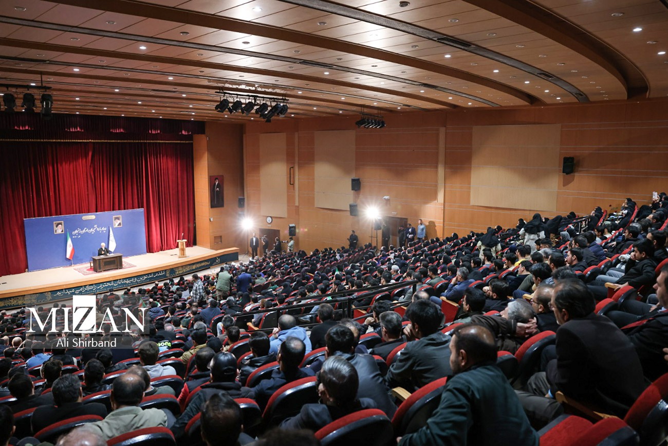 دیدار رئیس قوه قضاییه با دانشجویان دانشگاه زنجان