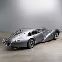 Devaux ؛ خودرویی که تحت اثر سبک آرت دکو قرار دارد 