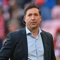 جراحی اسطوره لیورپول به دلیل سرطان